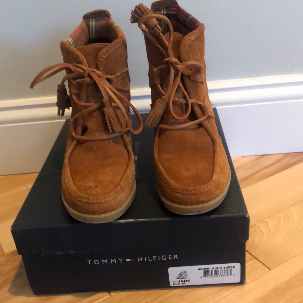 Tommy Hilfiger boots